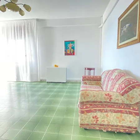 Lungomare Lido Apartment